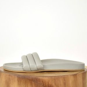 Beatrice Valenzuela Monocolor sandals in Oyster, Size 6